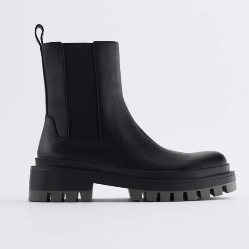 ZARA FLAT LEATHER ANKLE BOOTS WITH TRACK SOLE - Black
